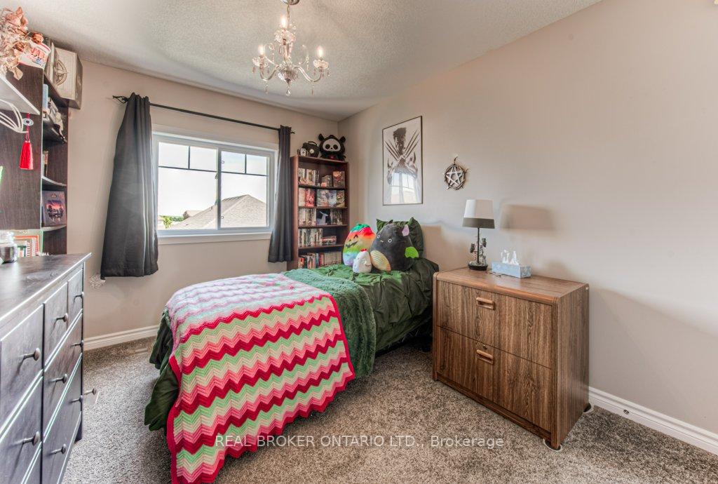 Photo 33 of 42 Eliza Avenue, Kitchener — HOMEH