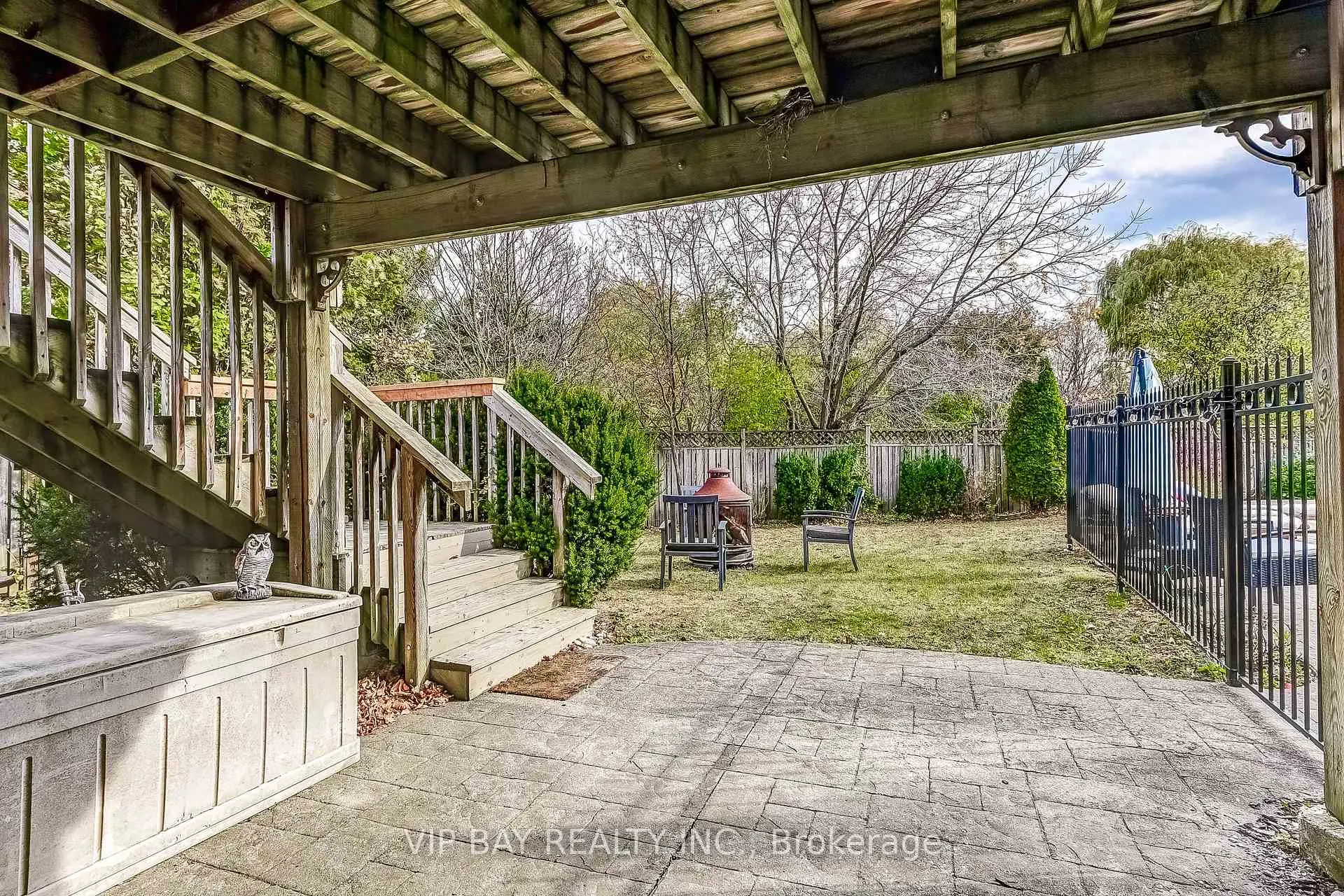 Photo 37 of 40 Dawnridge Trail, Brampton, Heart Lake West — HOMEH