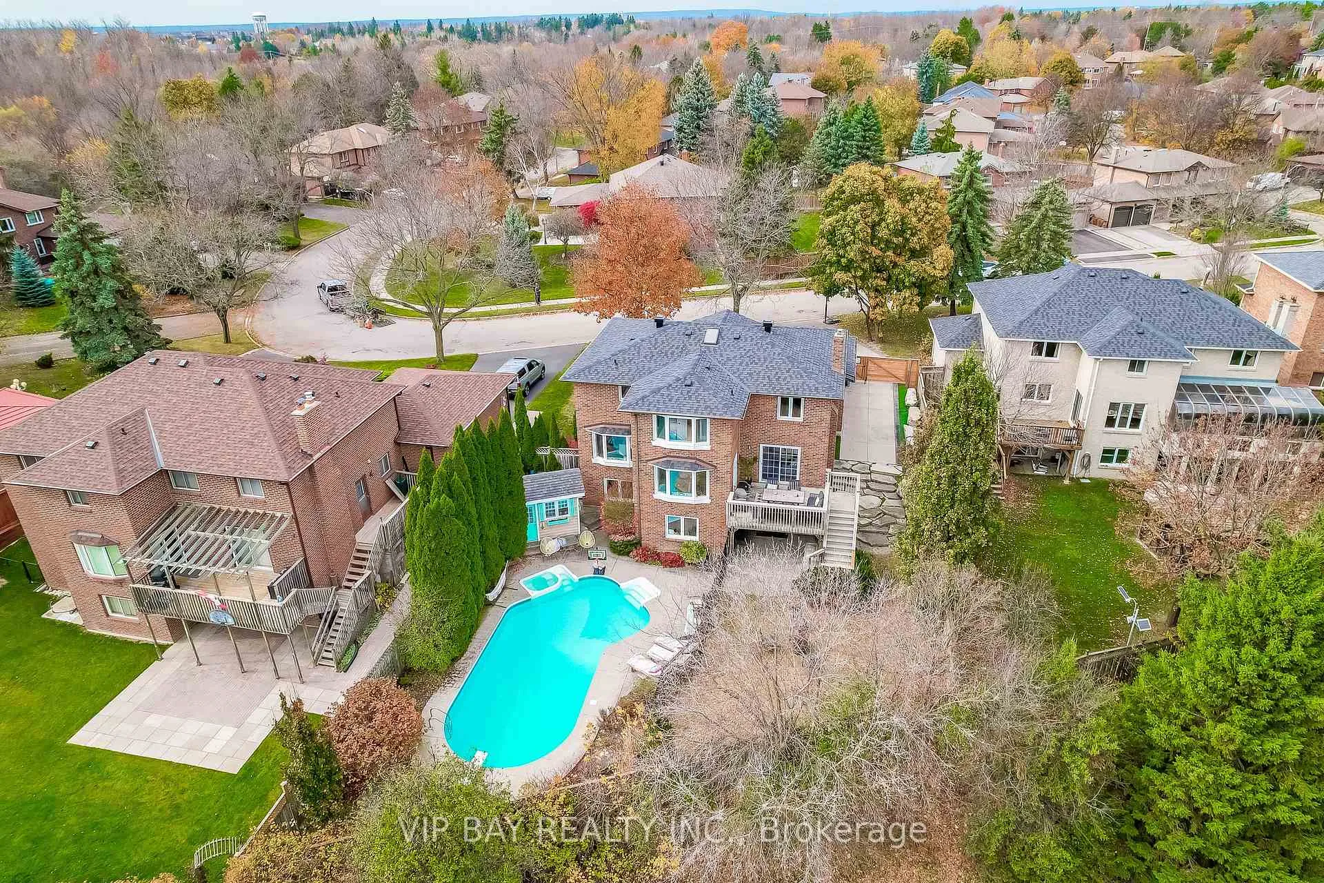 Photo 42 of 40 Dawnridge Trail, Brampton, Heart Lake West — HOMEH