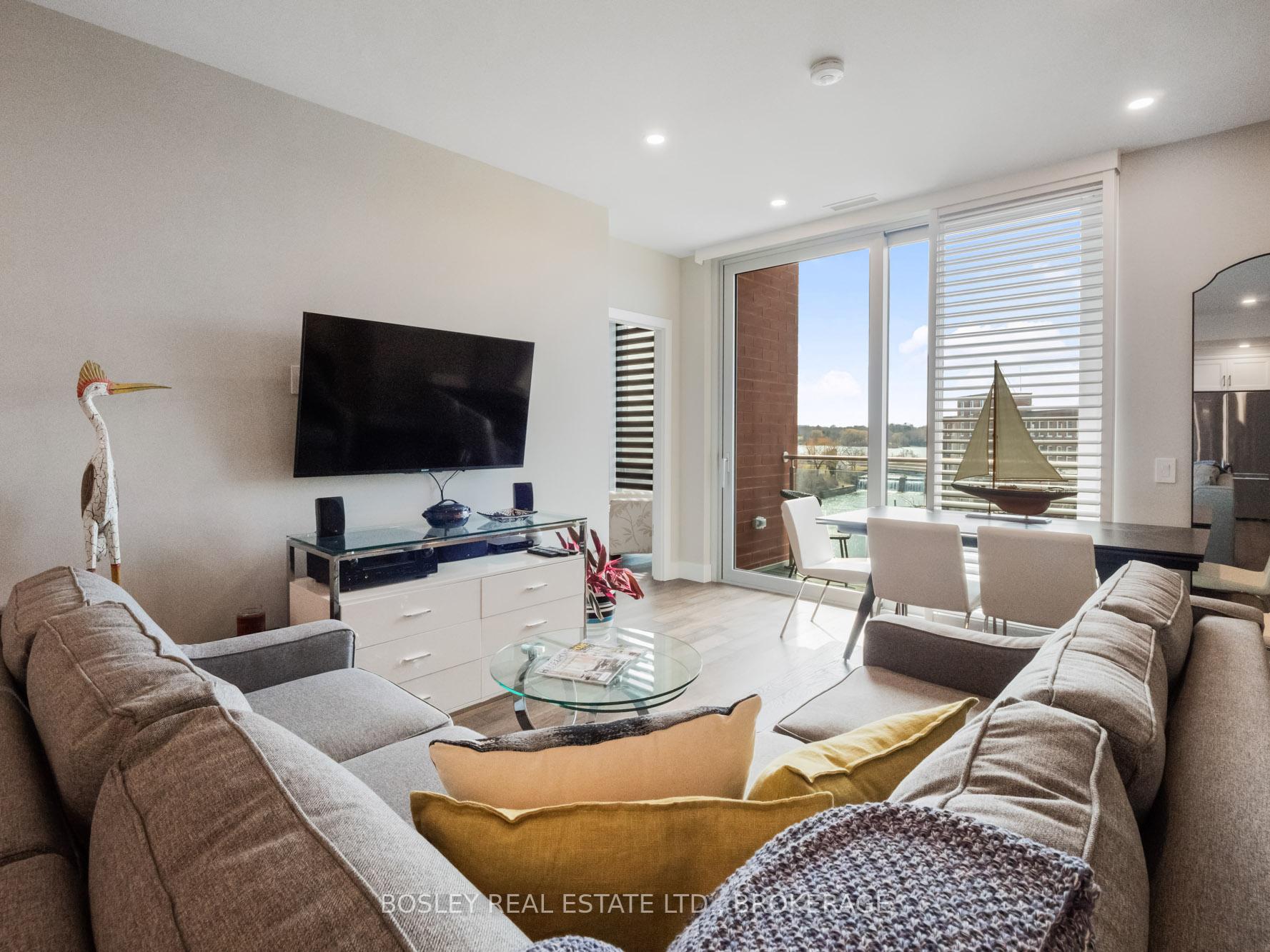 Photo 10 of Unit 407, 57 Lakeport Road, St. Catharines, Port Dalhousie — HOMEH