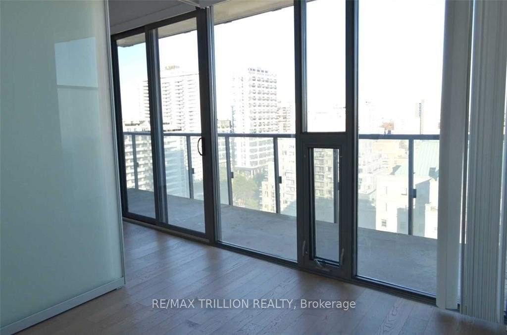 Photo 10 of Unit 1807, 1815 Yonge Street, Toronto, Mount Pleasant West — HOMEH