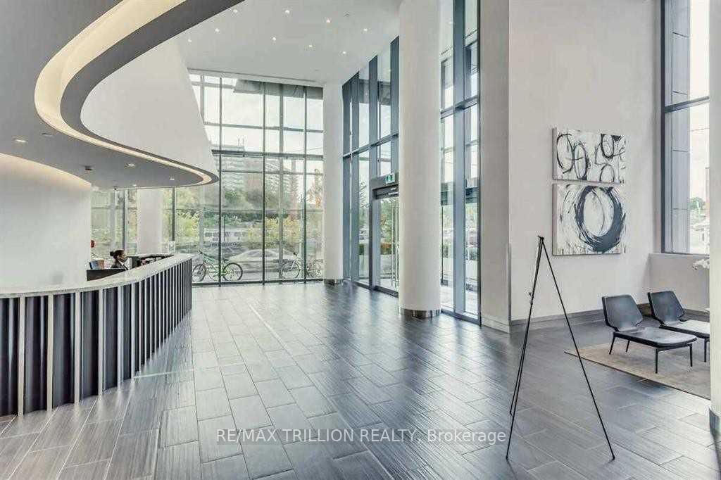 Photo 15 of Unit 1807, 1815 Yonge Street, Toronto, Mount Pleasant West — HOMEH