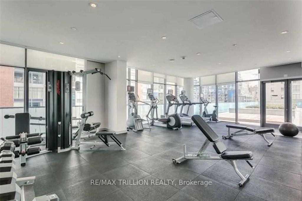 Photo 17 of Unit 1807, 1815 Yonge Street, Toronto, Mount Pleasant West — HOMEH