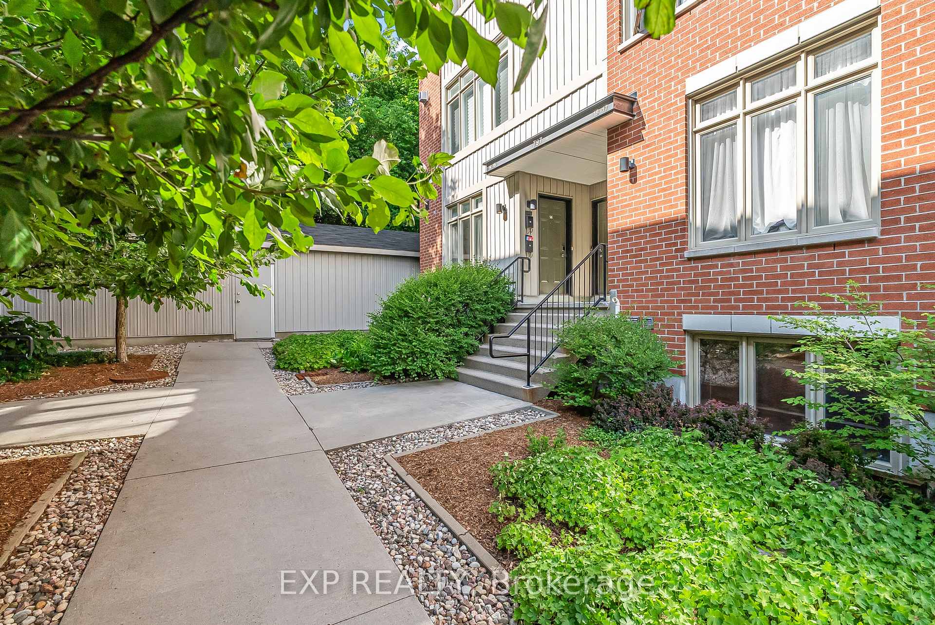 Front of Unit 14, 797 Montreal Road