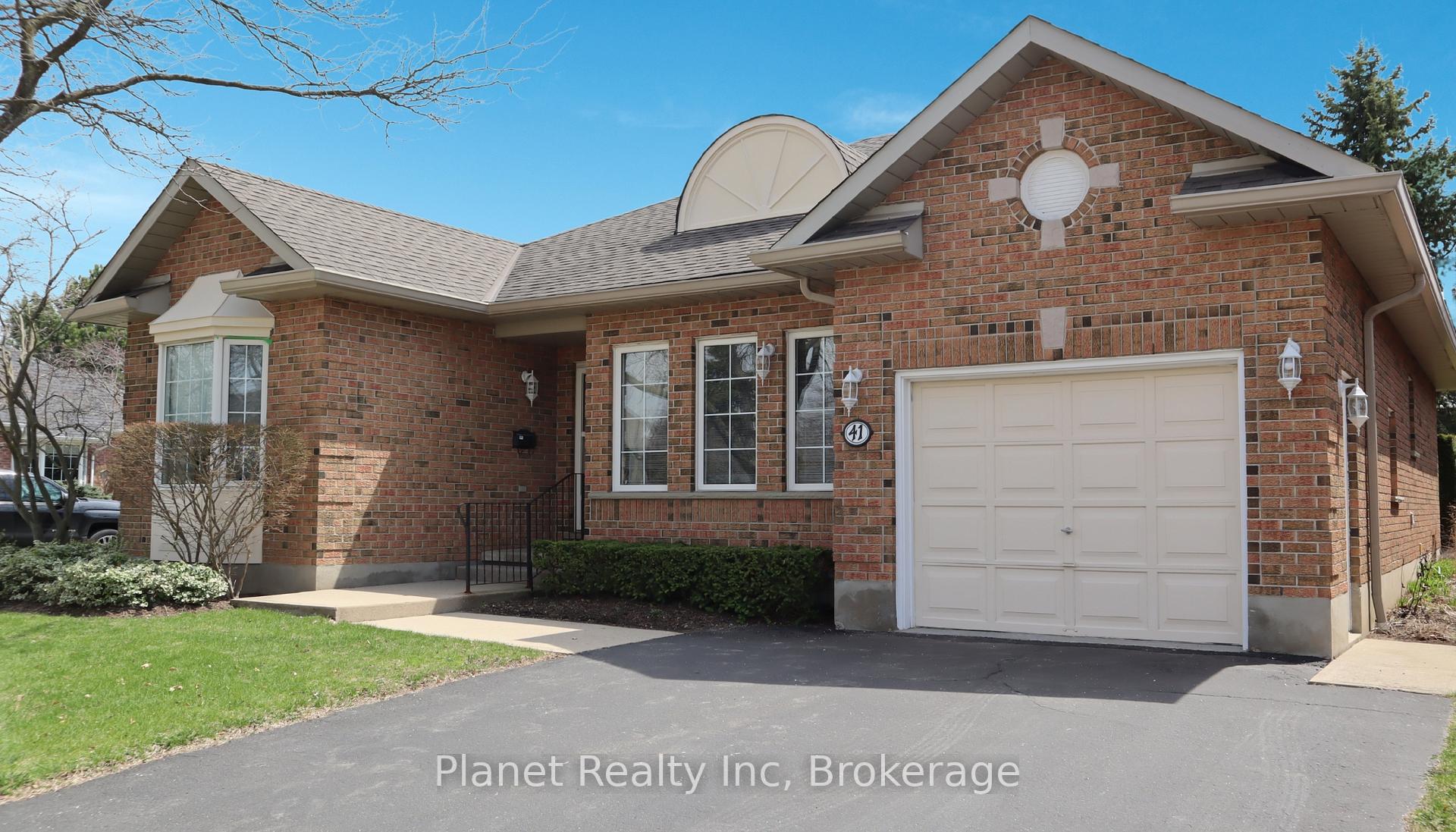 Photo 2 of 41 Arbordale Walk, Guelph, Village By The Arboretum — HOMEH
