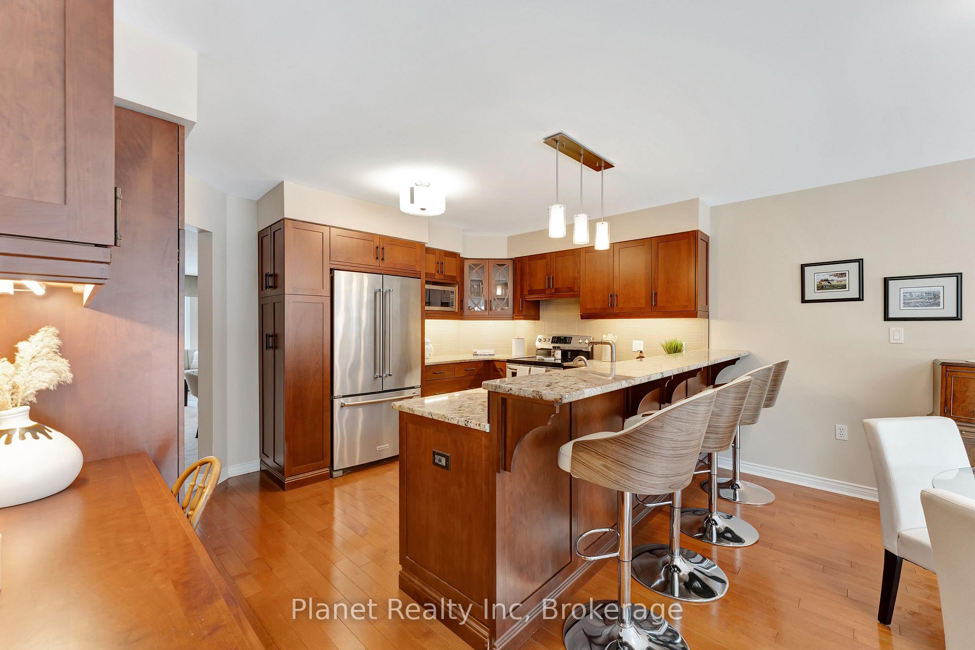Photo 6 of 41 Arbordale Walk, Guelph, Village By The Arboretum — HOMEH