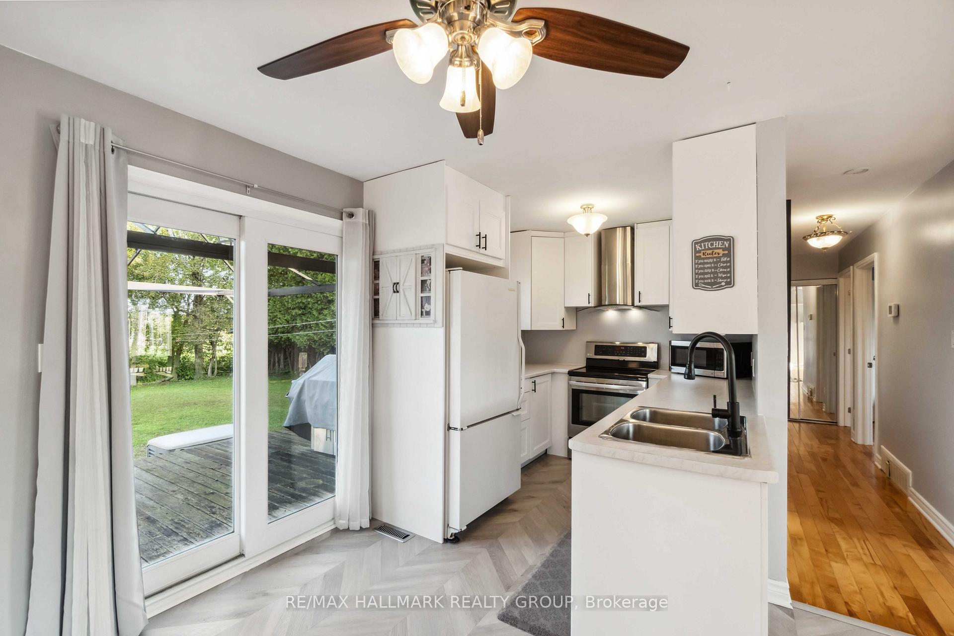 Photo 3 of 5003 Thunder Road, Ottawa, Carlsbad Springs — HOMEH