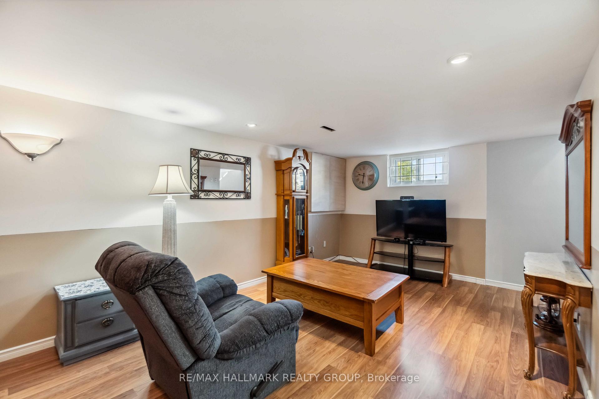 Photo 14 of 5003 Thunder Road, Ottawa, Carlsbad Springs — HOMEH