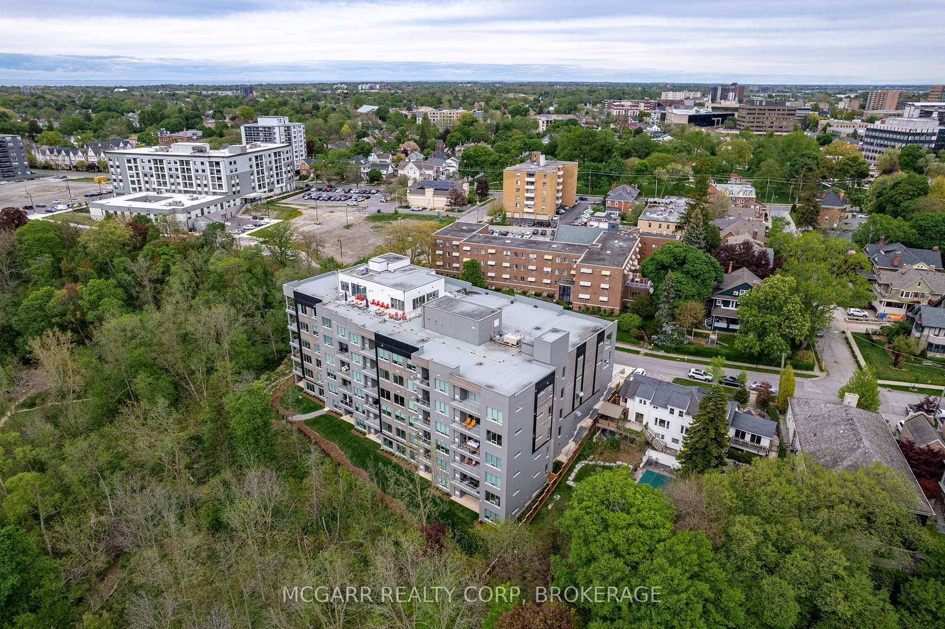Photo 19 of Unit 203, 77 Yates Street, St. Catharines, Downtown — HOMEH