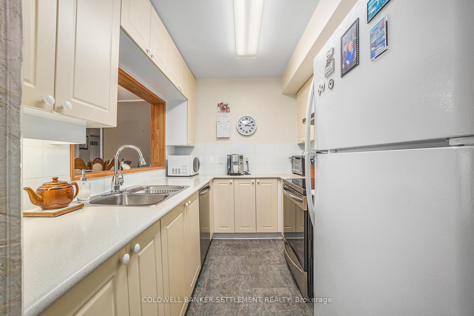 Photo 11 of Unit 302, 103 North Street N, Perth — HOMEH
