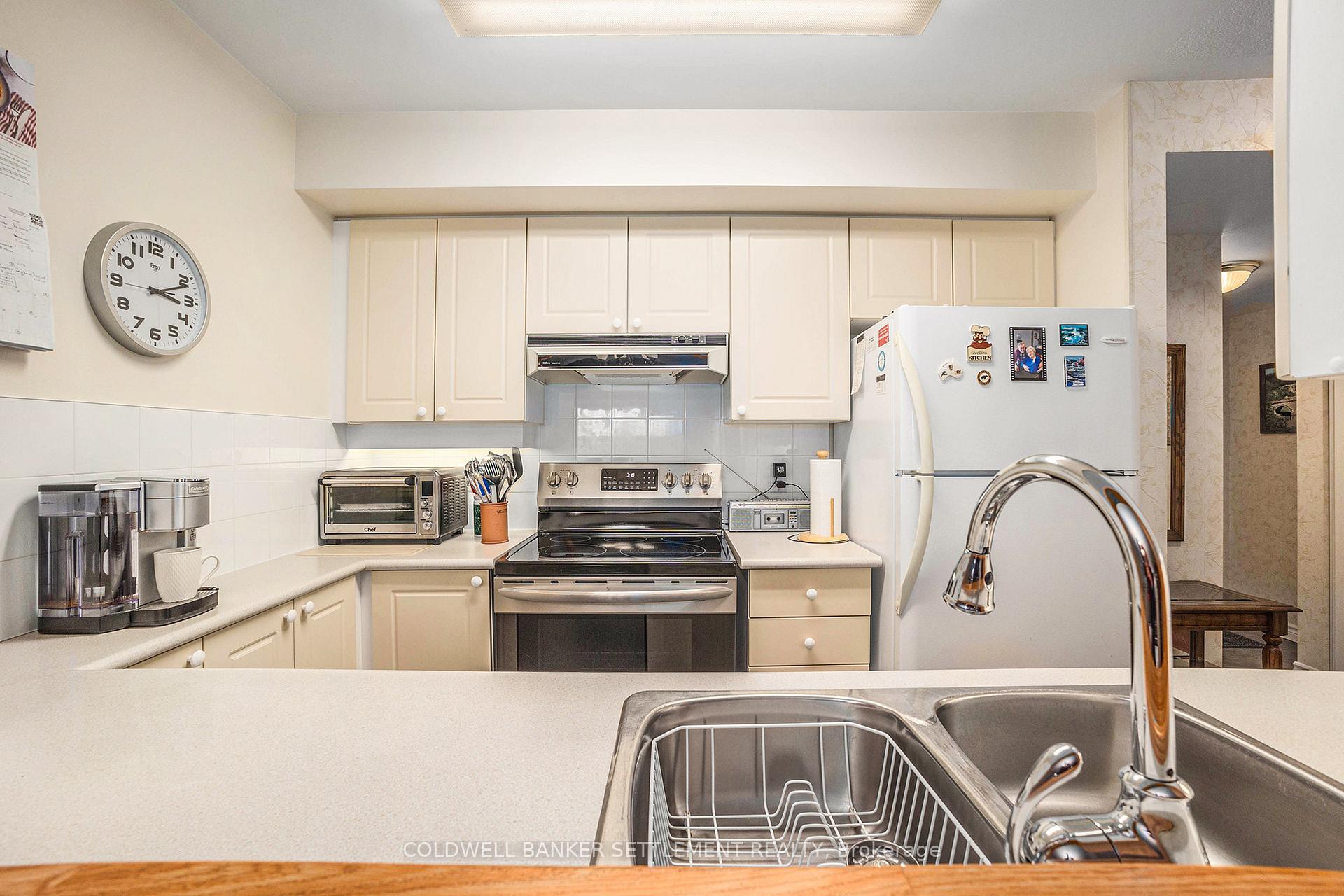 Photo 13 of Unit 302, 103 North Street N, Perth — HOMEH