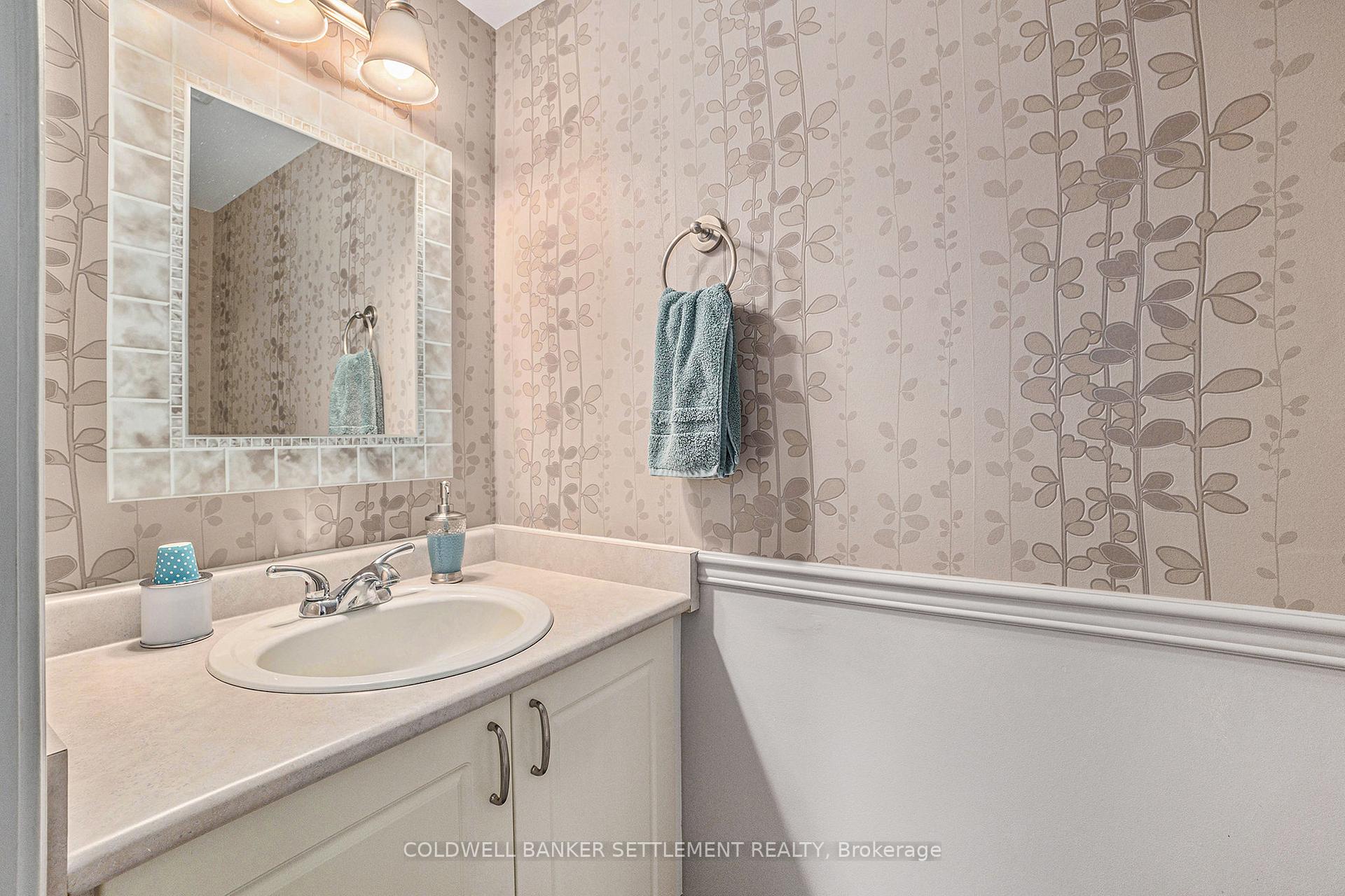 Photo 18 of Unit 302, 103 North Street N, Perth — HOMEH