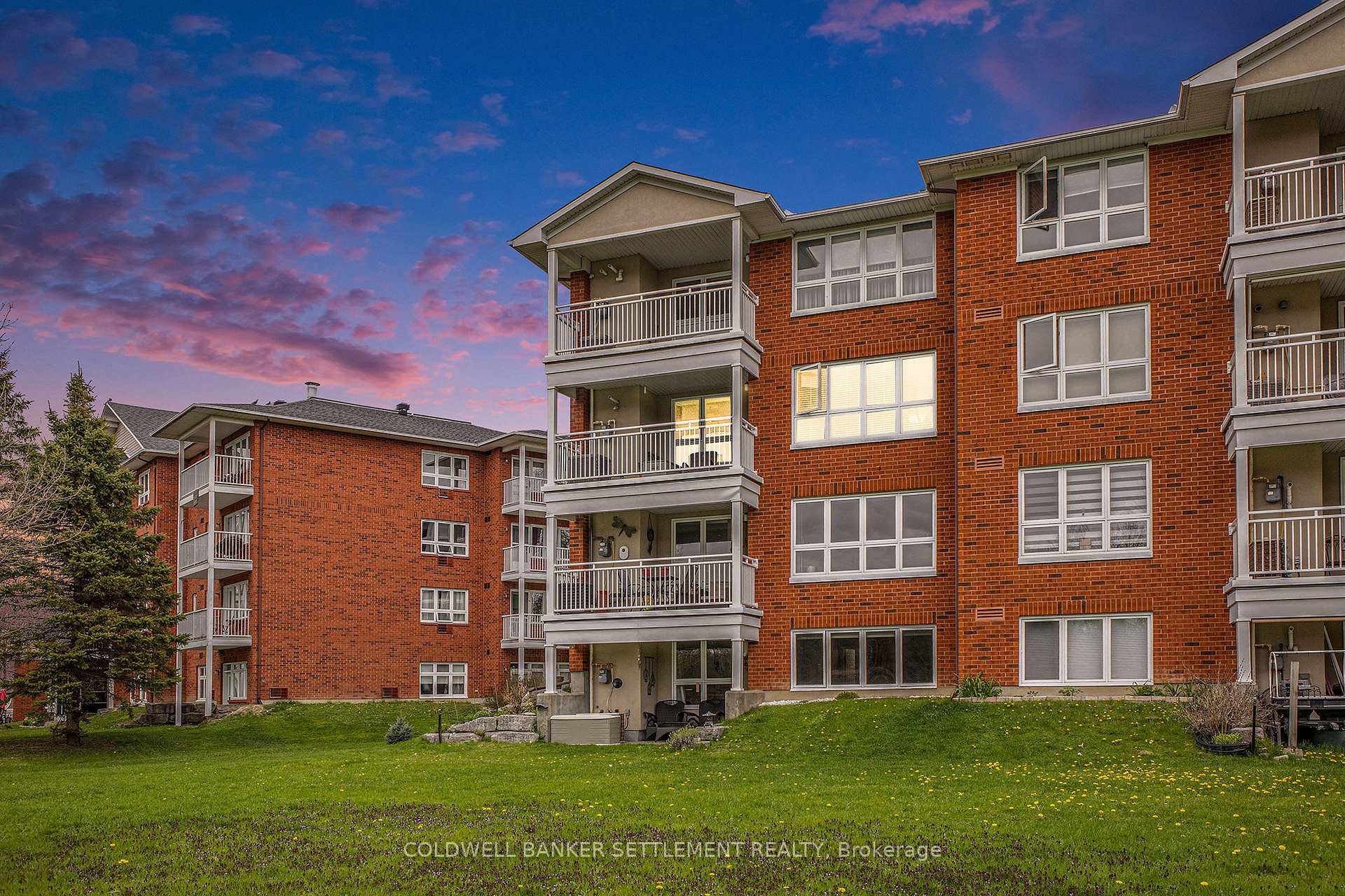 Photo 29 of Unit 302, 103 North Street N, Perth — HOMEH