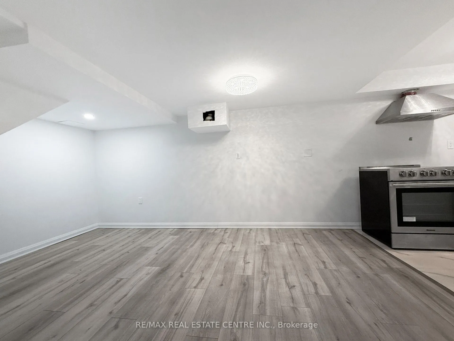 Photo 42 of 144 Wheelock Street, Erin — HOMEH