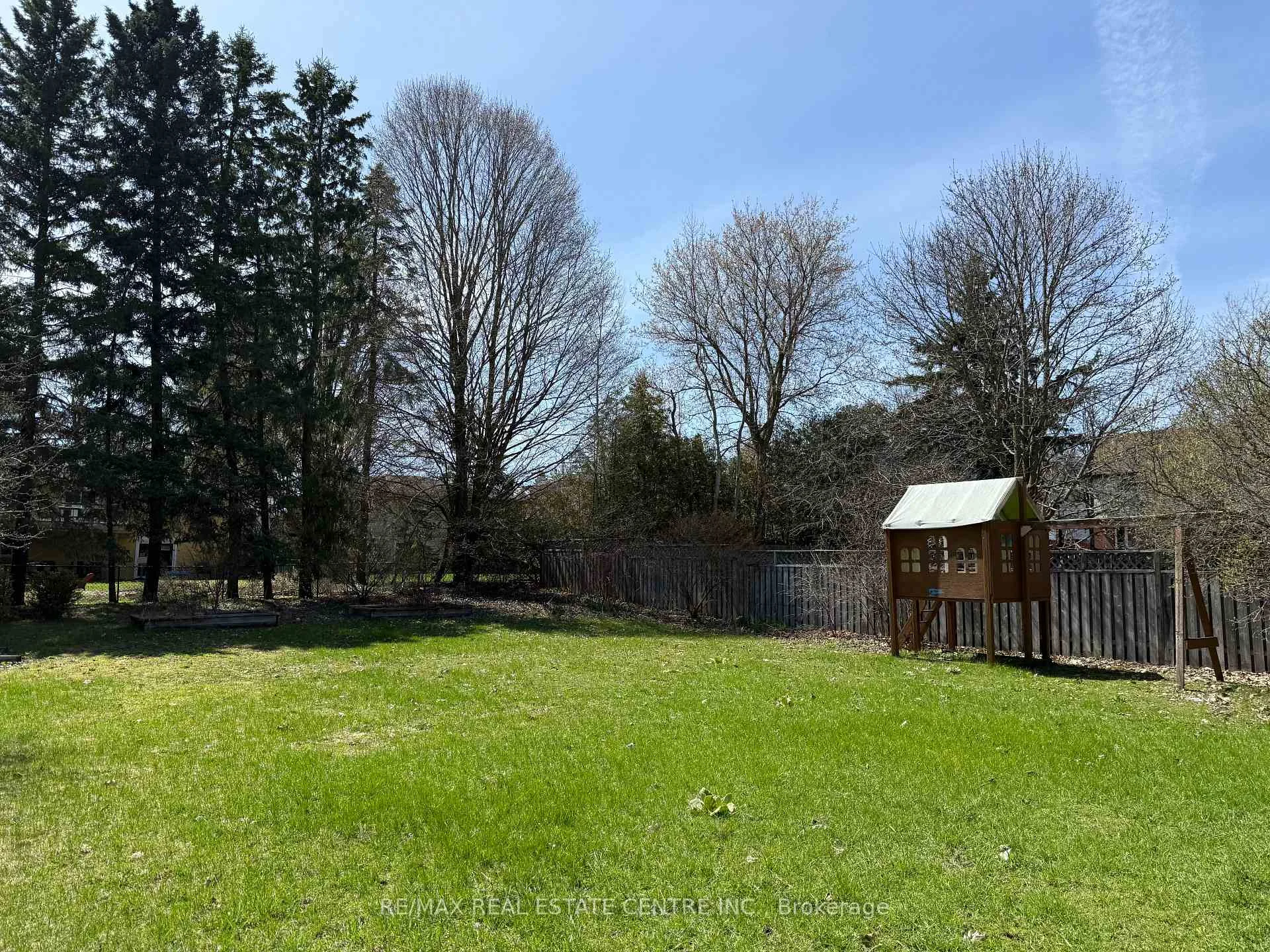 Photo 45 of 144 Wheelock Street, Erin — HOMEH