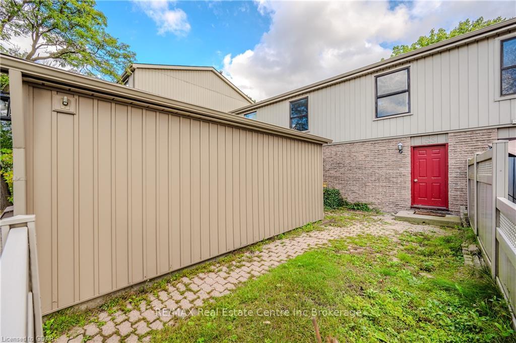 Photo 4 of Unit 59, 153 Janefield Avenue, Guelph, Dovercliffe Park/Old University — HOMEH