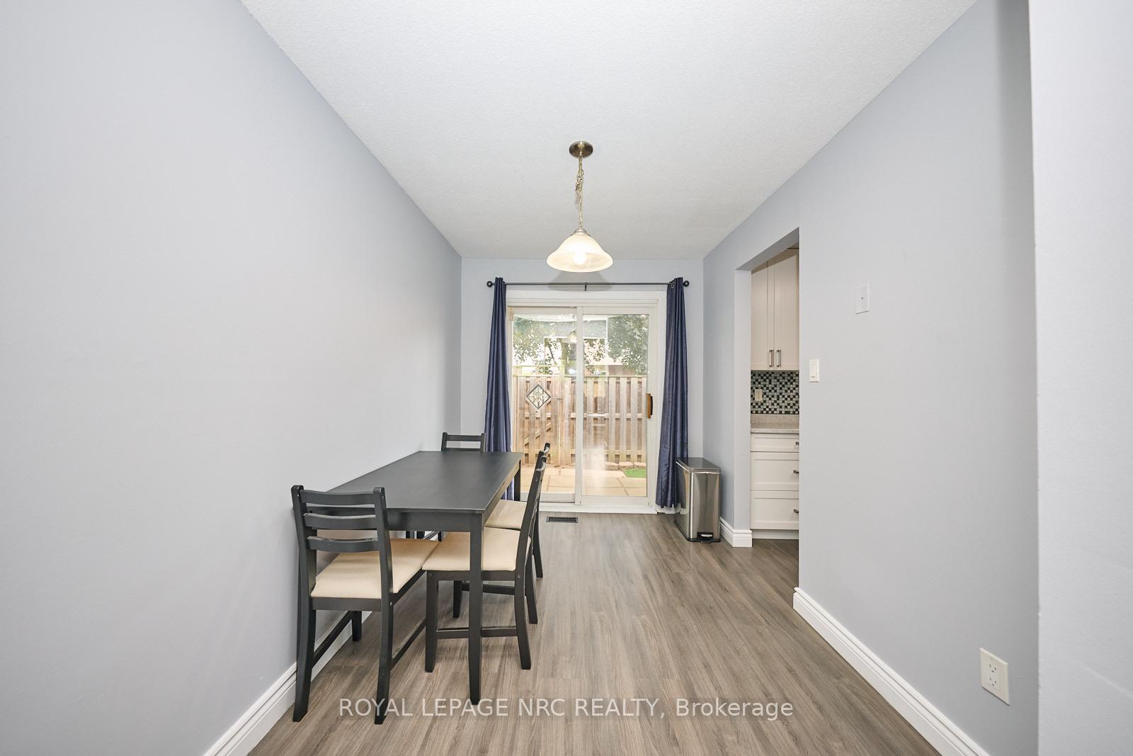 Photo 33 of Unit 22, 2 Weiden Street, St. Catharines, Bunting/Linwell — HOMEH