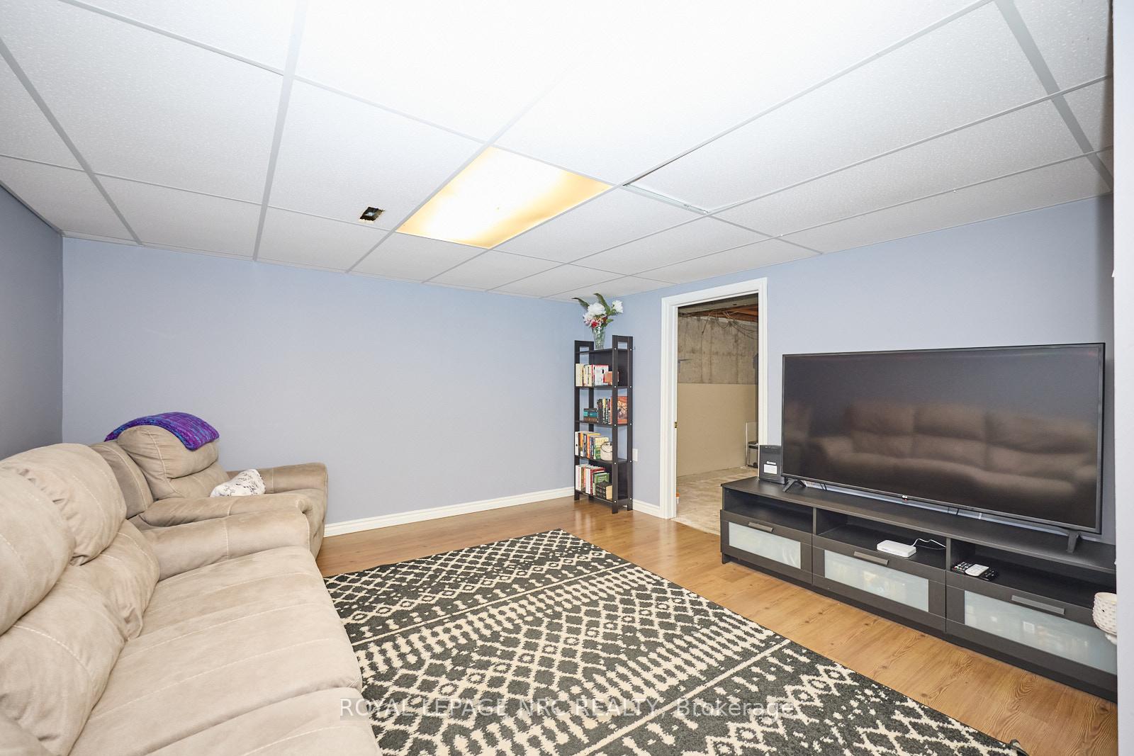 Photo 42 of Unit 22, 2 Weiden Street, St. Catharines, Bunting/Linwell — HOMEH