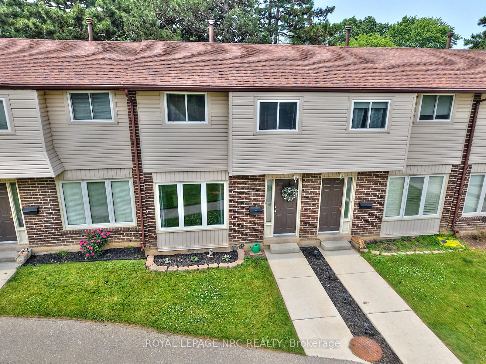 Photo 49 of Unit 22, 2 Weiden Street, St. Catharines, Bunting/Linwell — HOMEH