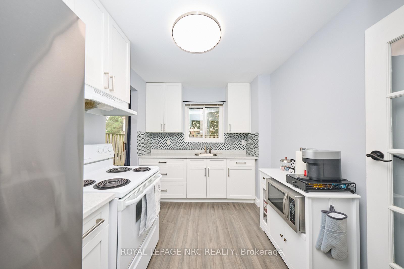 Photo 12 of Unit 22, 2 Weiden Street, St. Catharines, Bunting/Linwell — HOMEH