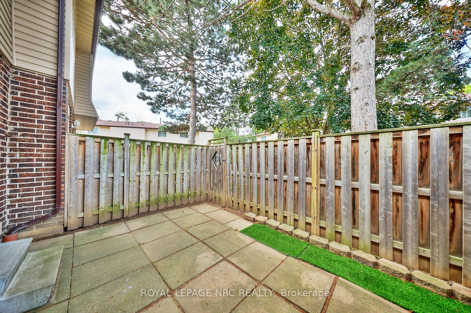 Photo 58 of Unit 22, 2 Weiden Street, St. Catharines, Bunting/Linwell — HOMEH