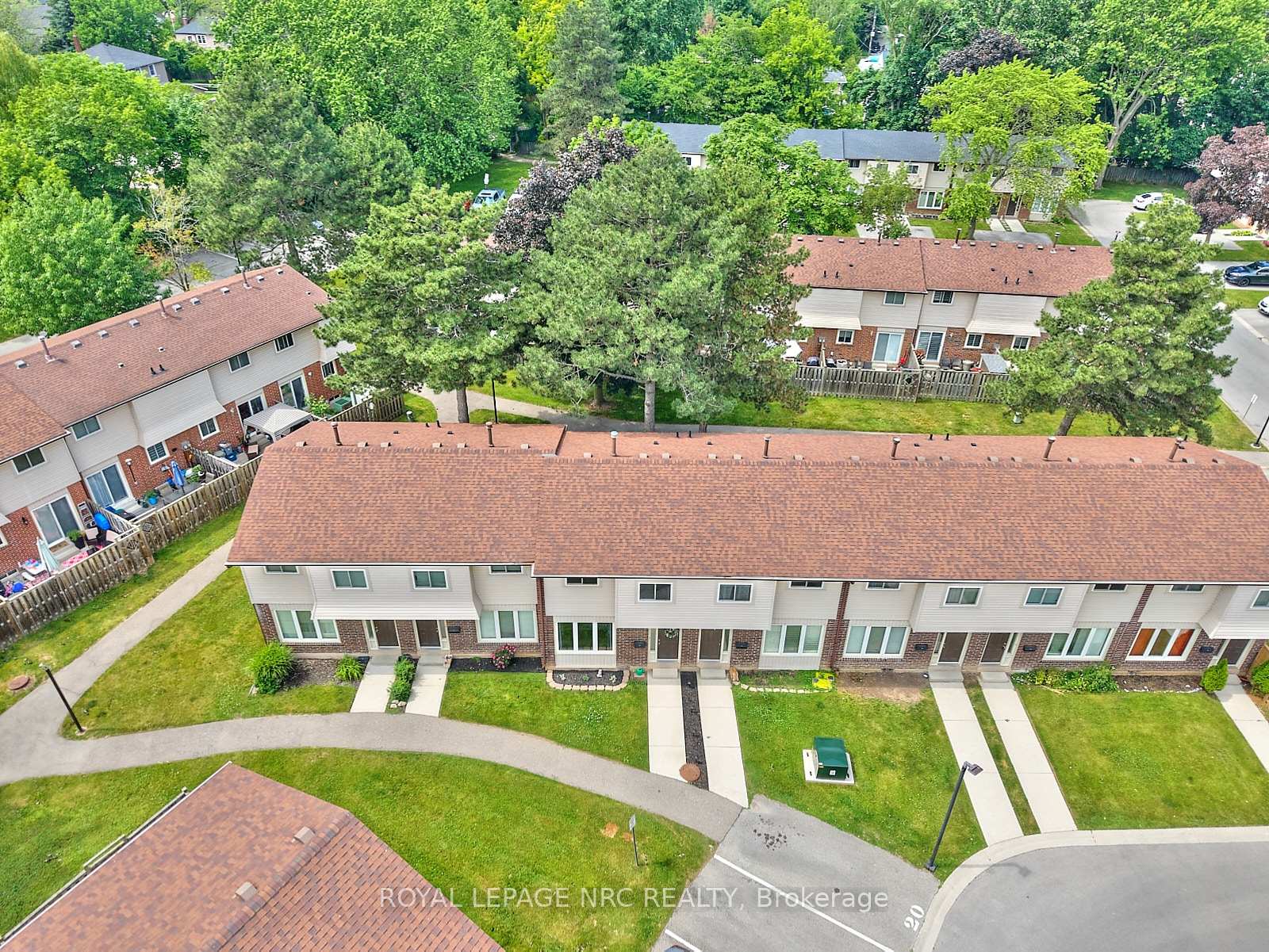 Photo 64 of Unit 22, 2 Weiden Street, St. Catharines, Bunting/Linwell — HOMEH
