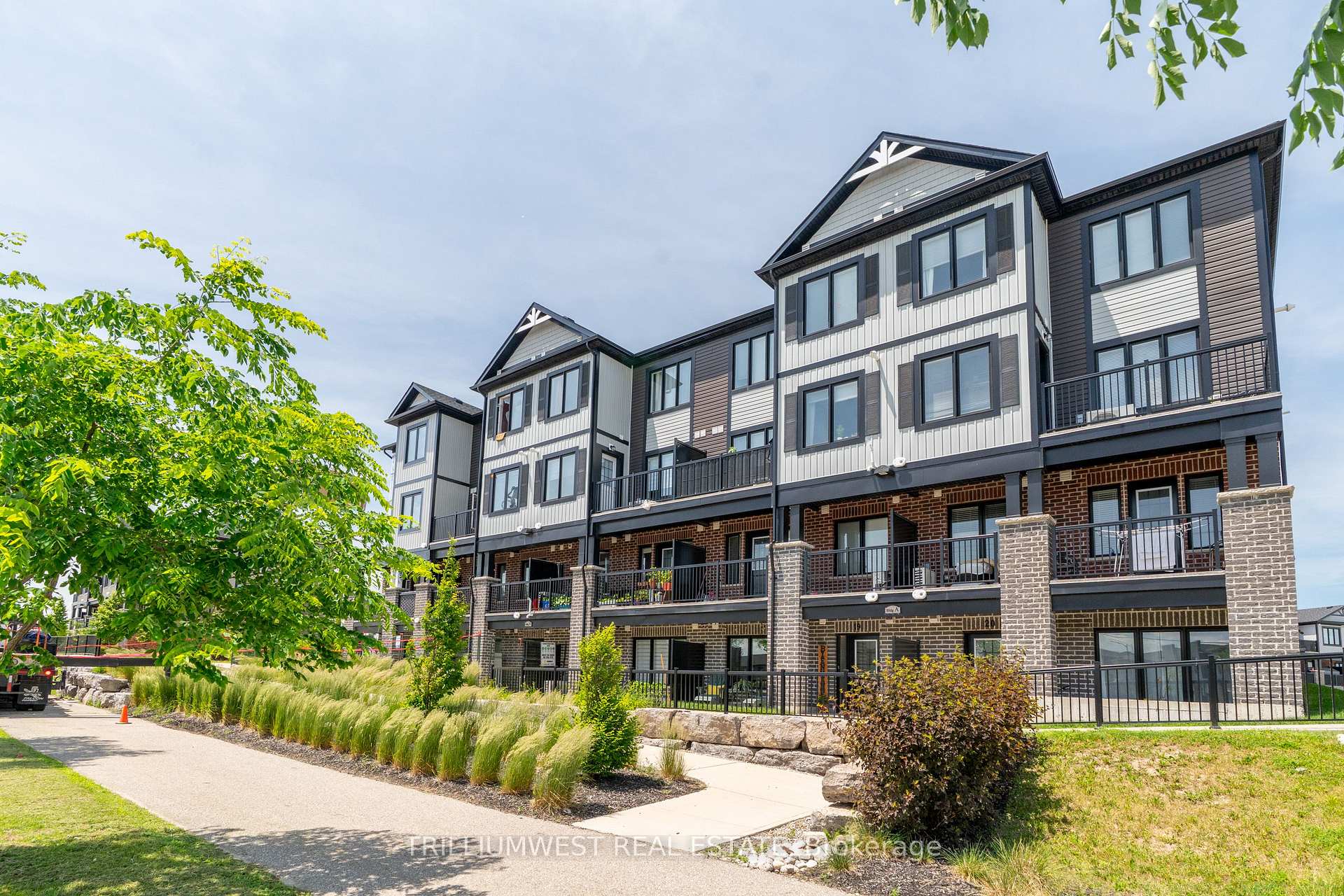 Photo 2 of Unit A19 (90), 160 Rochefort Street, Kitchener — HOMEH