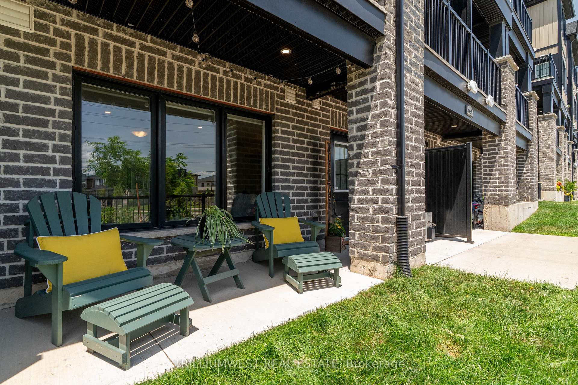 Photo 3 of Unit A19 (90), 160 Rochefort Street, Kitchener — HOMEH