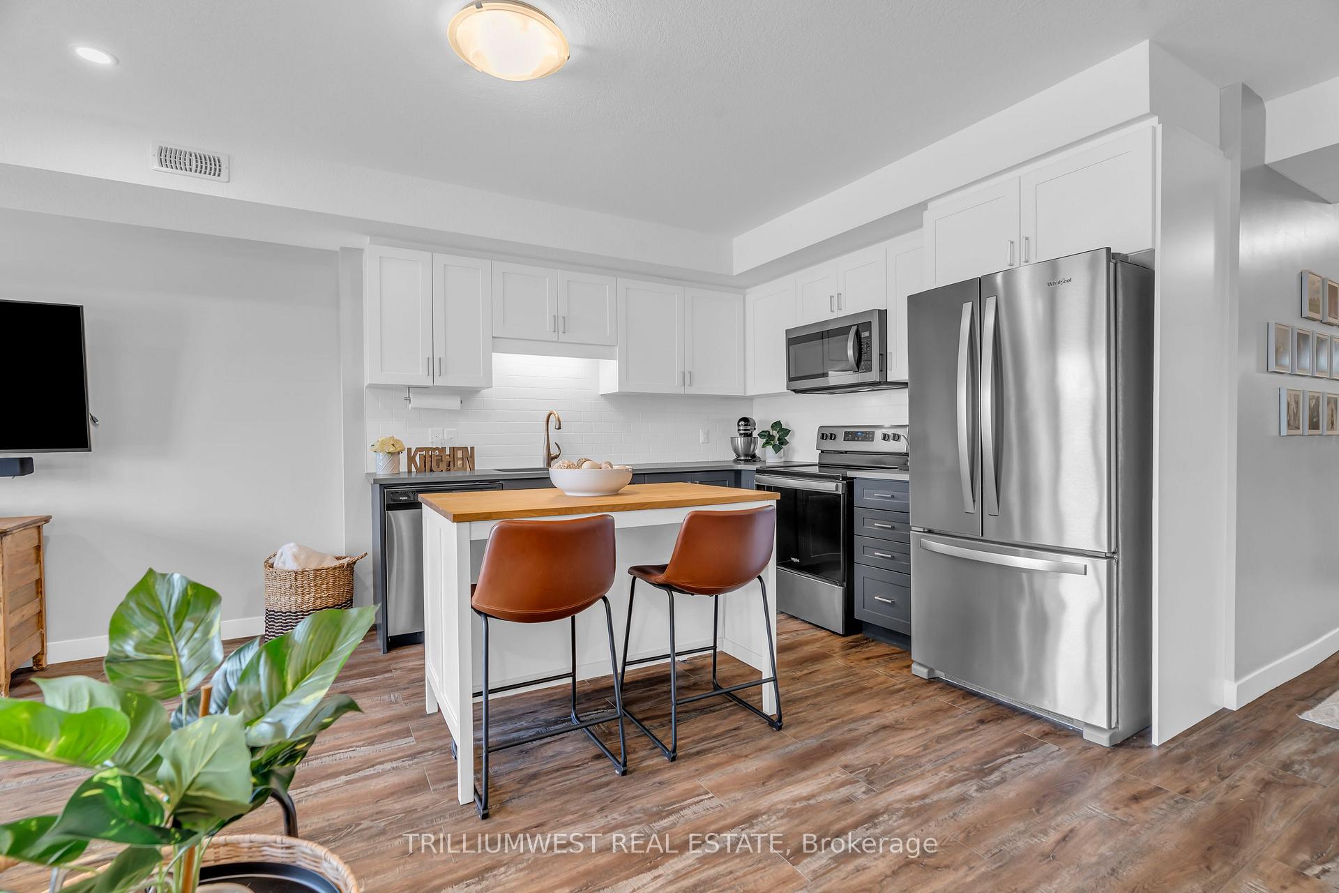 Photo 10 of Unit A19 (90), 160 Rochefort Street, Kitchener — HOMEH