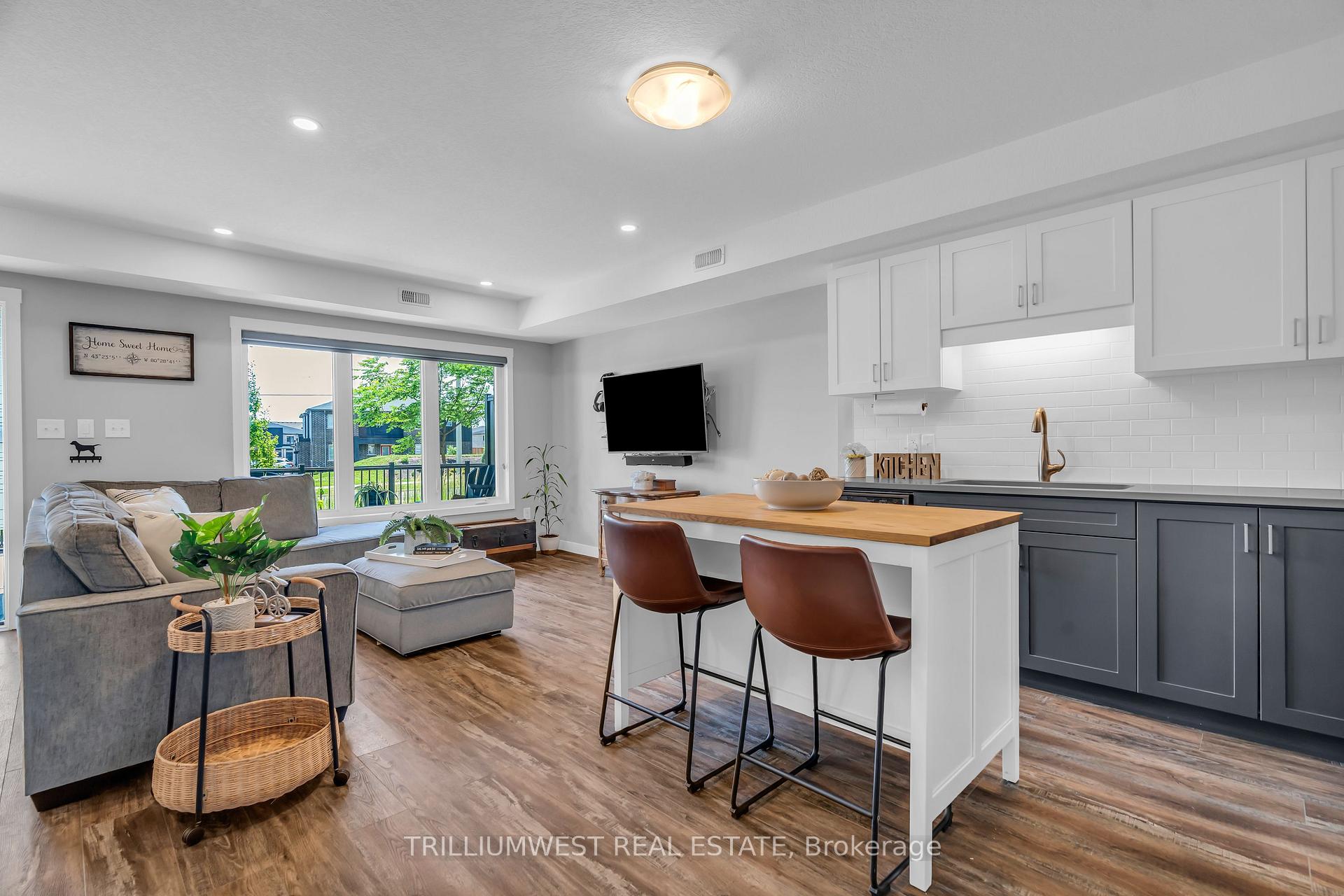 Photo 11 of Unit A19 (90), 160 Rochefort Street, Kitchener — HOMEH