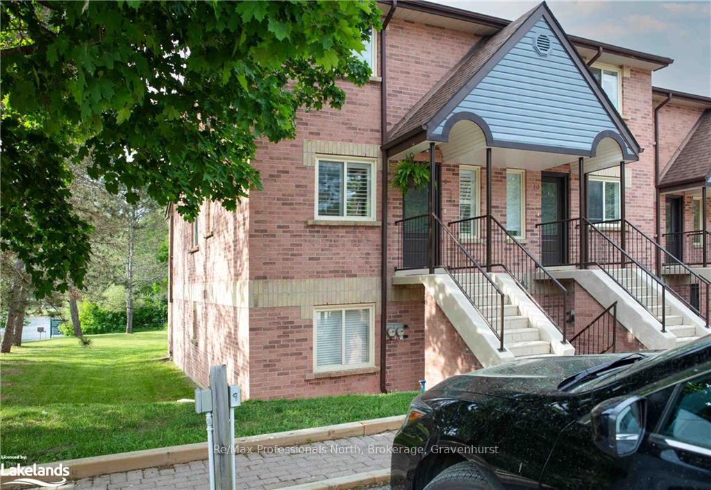 Photo 1 of Unit 9, 142 Ecclestone Drive, Bracebridge, Macaulay — HOMEH