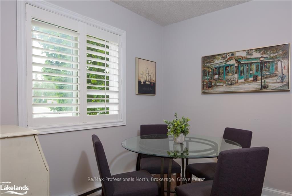 Photo 8 of Unit 9, 142 Ecclestone Drive, Bracebridge, Macaulay — HOMEH