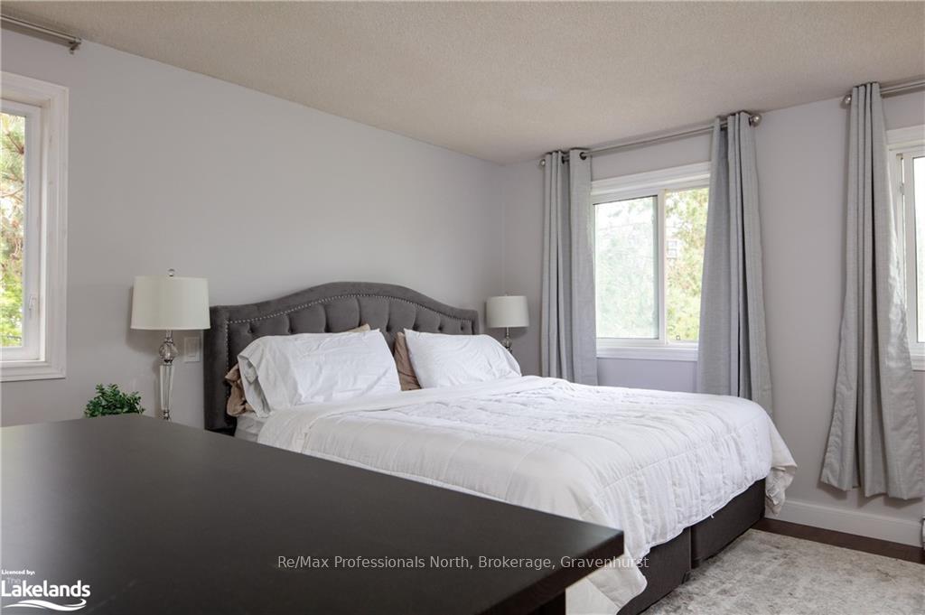 Photo 17 of Unit 9, 142 Ecclestone Drive, Bracebridge, Macaulay — HOMEH