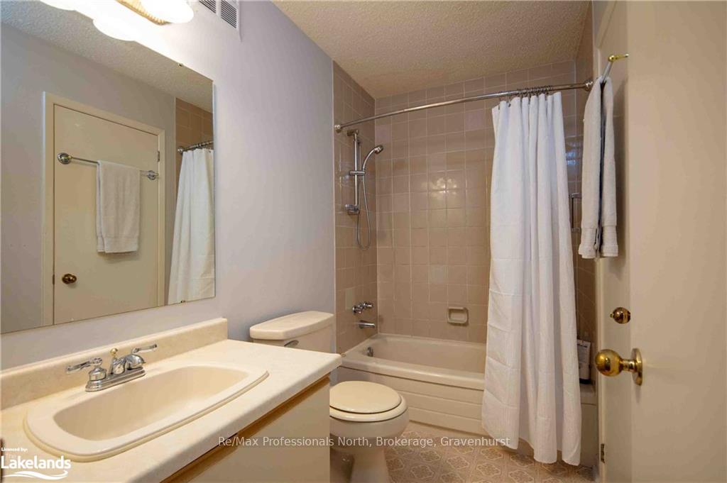 Photo 18 of Unit 9, 142 Ecclestone Drive, Bracebridge, Macaulay — HOMEH