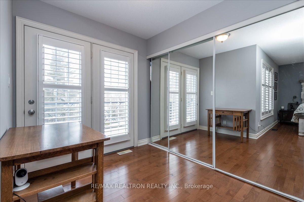 Photo 15 of 11 White Oaks Road, Barrie, Innis-Shore — HOMEH