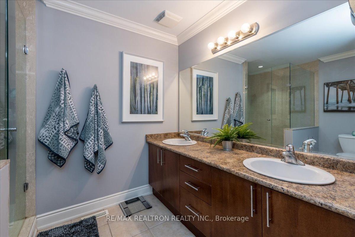 Photo 19 of 11 White Oaks Road, Barrie, Innis-Shore — HOMEH