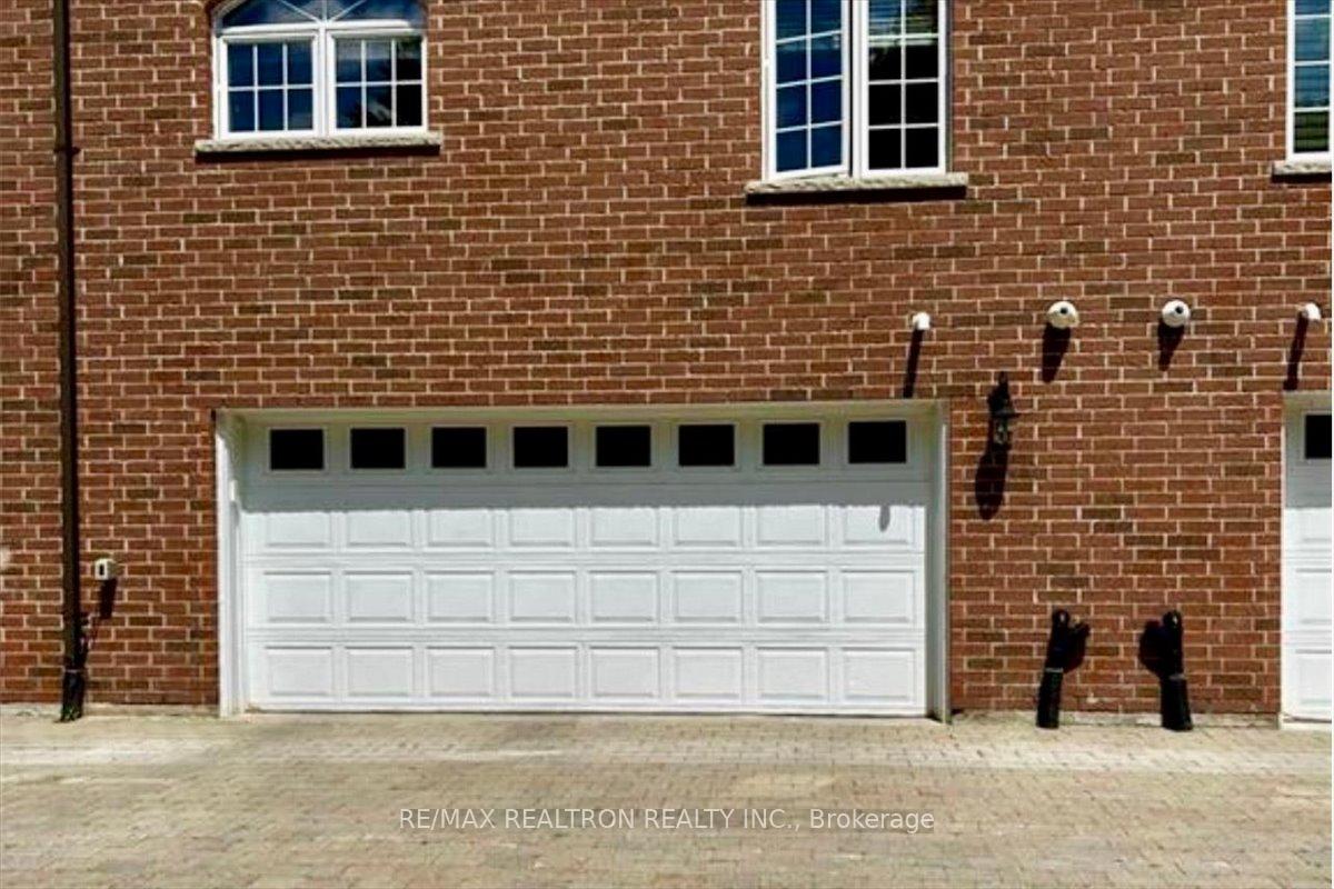 Photo 31 of 11 White Oaks Road, Barrie, Innis-Shore — HOMEH