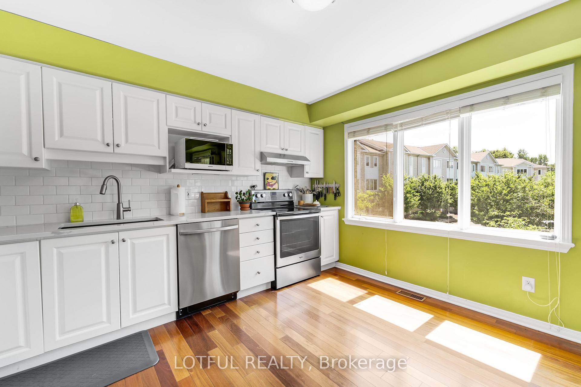 Photo 7 of 515 Burleigh Private, Ottawa, Cyrville — HOMEH