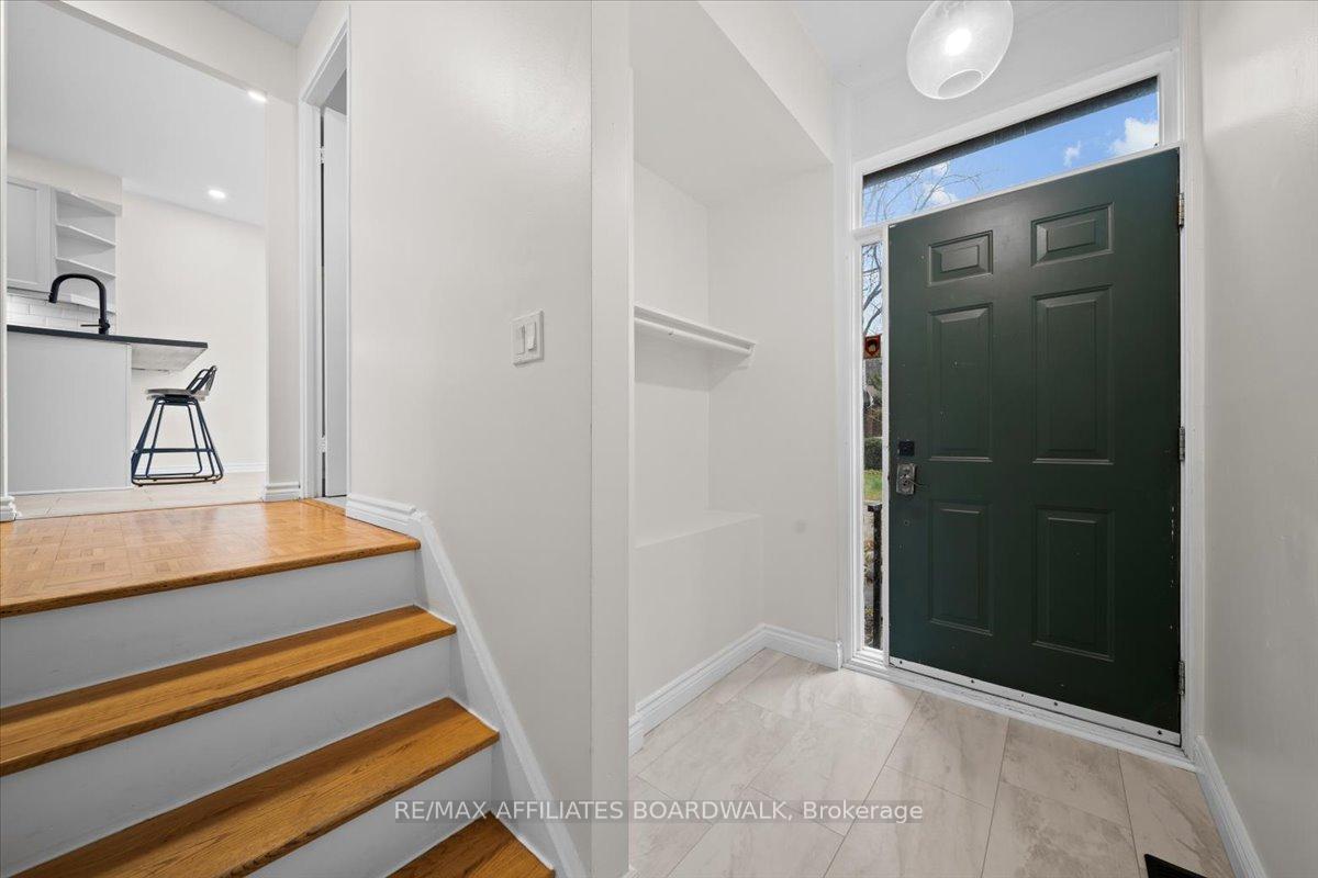 Photo 5 of Unit 68, 111 Beachview Private, Ottawa, Mooneys Bay/Riverside Park — HOMEH