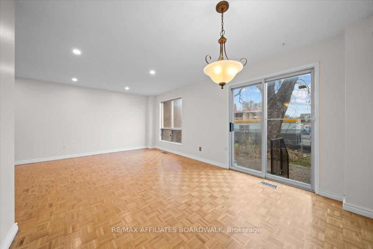 Photo 16 of Unit 68, 111 Beachview Private, Ottawa, Mooneys Bay/Riverside Park — HOMEH