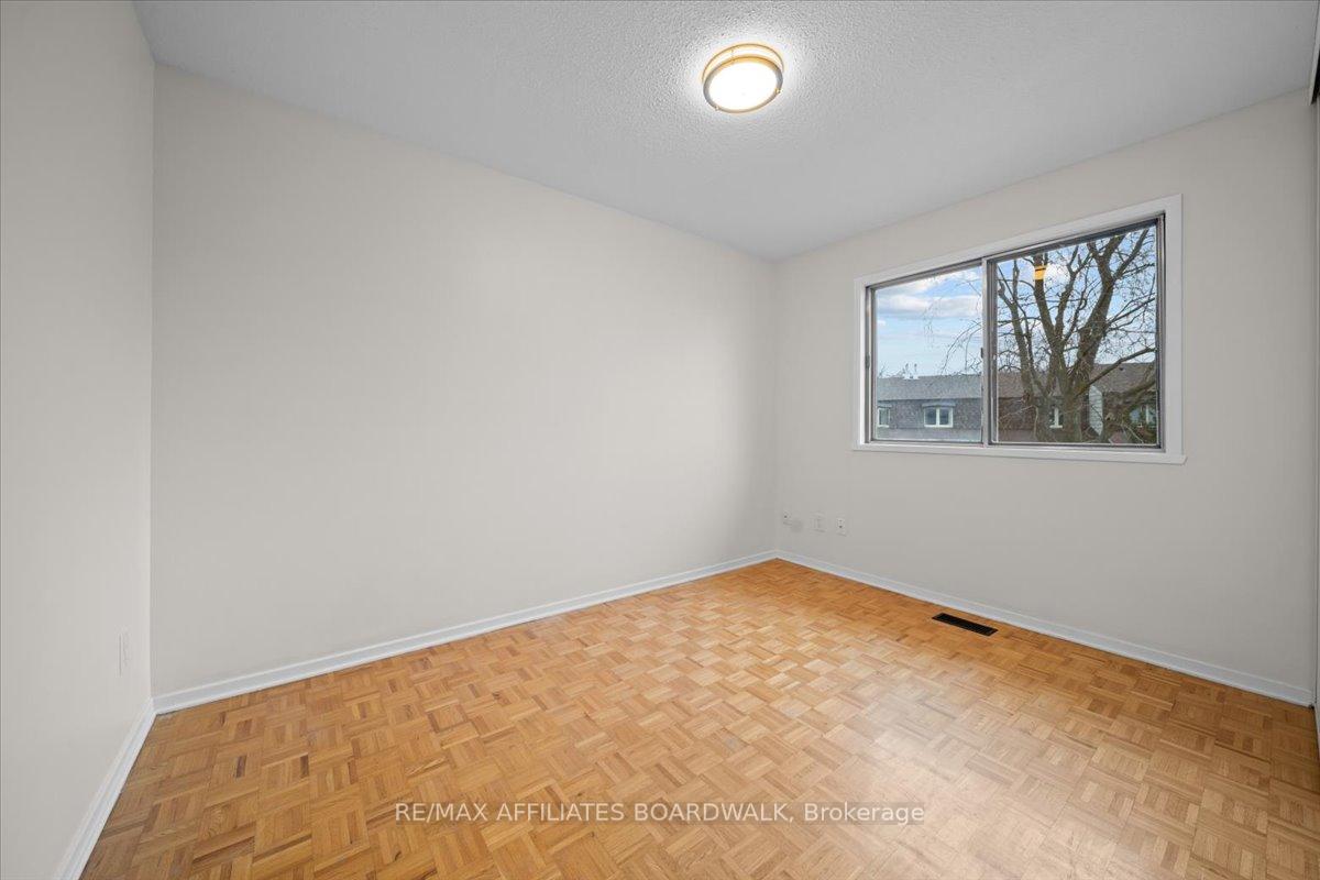 Photo 27 of Unit 68, 111 Beachview Private, Ottawa, Mooneys Bay/Riverside Park — HOMEH