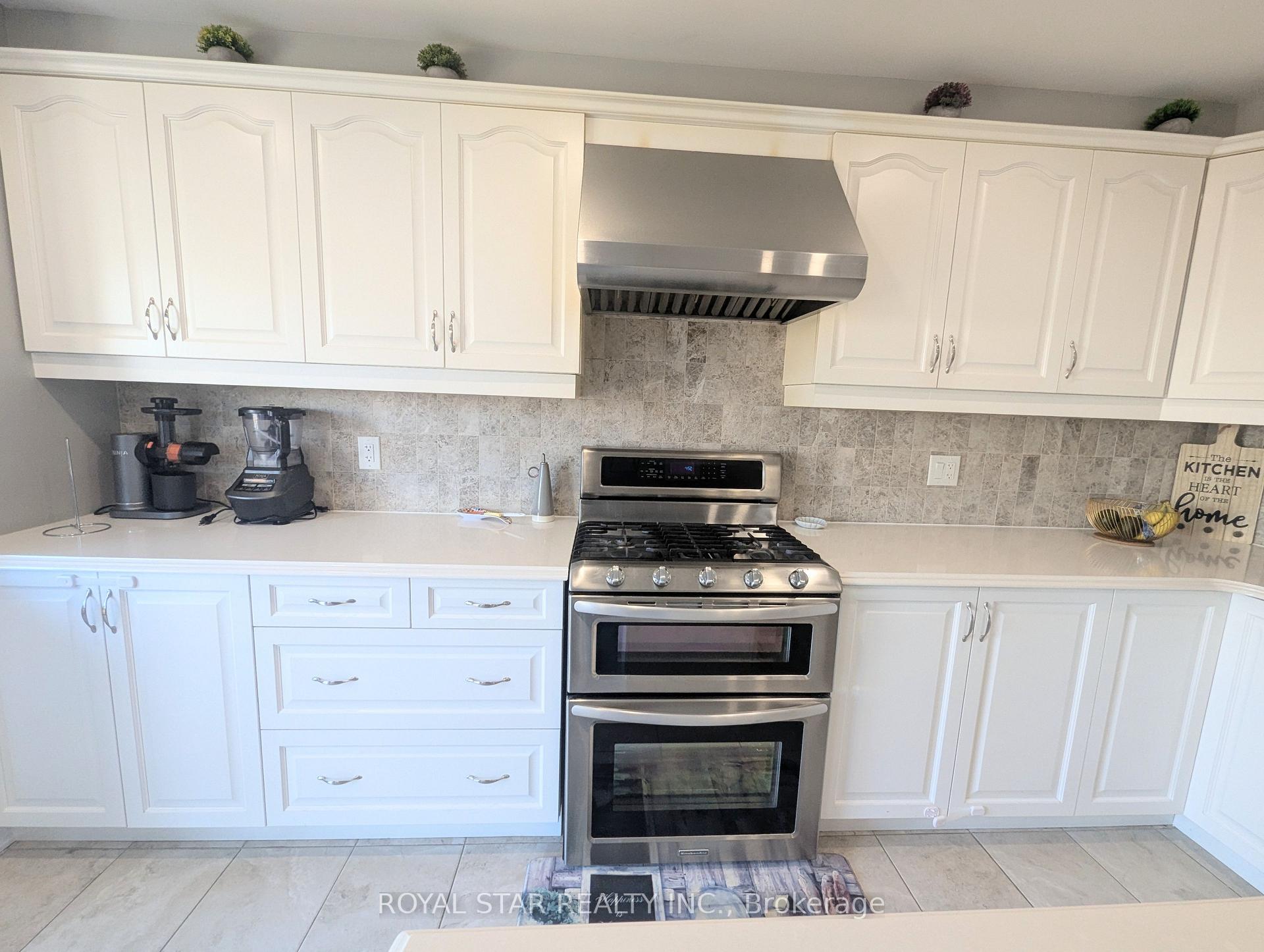 Photo 7 of 615 Dundonald Drive, Ottawa, Barrhaven - Half Moon Bay — HOMEH