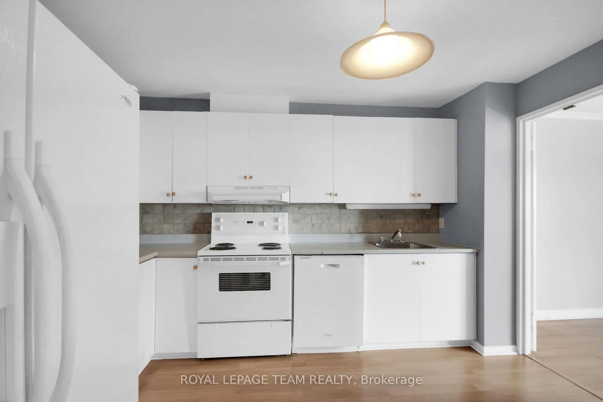 Photo 12 of Unit 912, 1485 Baseline Road, Ottawa, Copeland Park — HOMEH