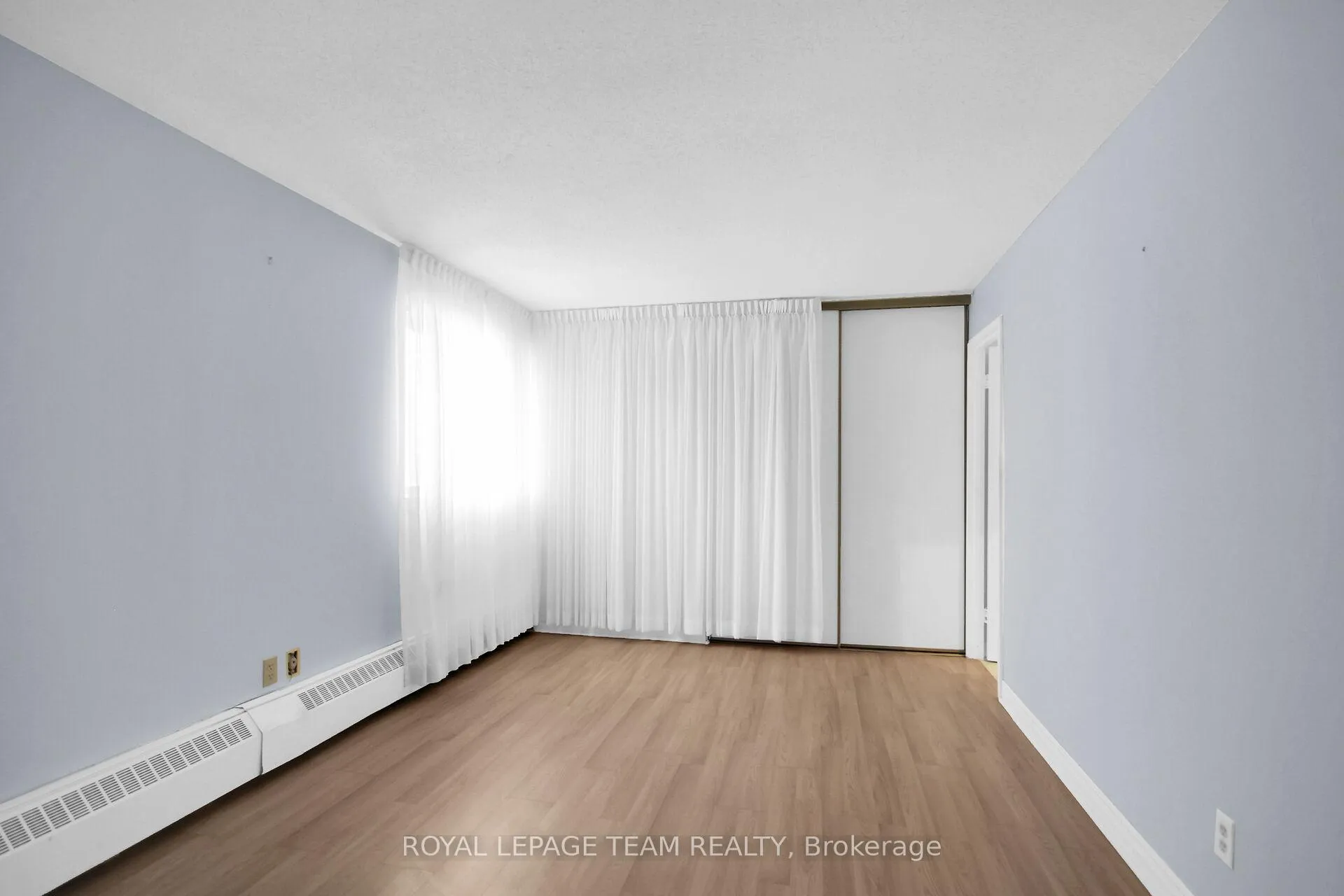 Photo 17 of Unit 912, 1485 Baseline Road, Ottawa, Copeland Park — HOMEH