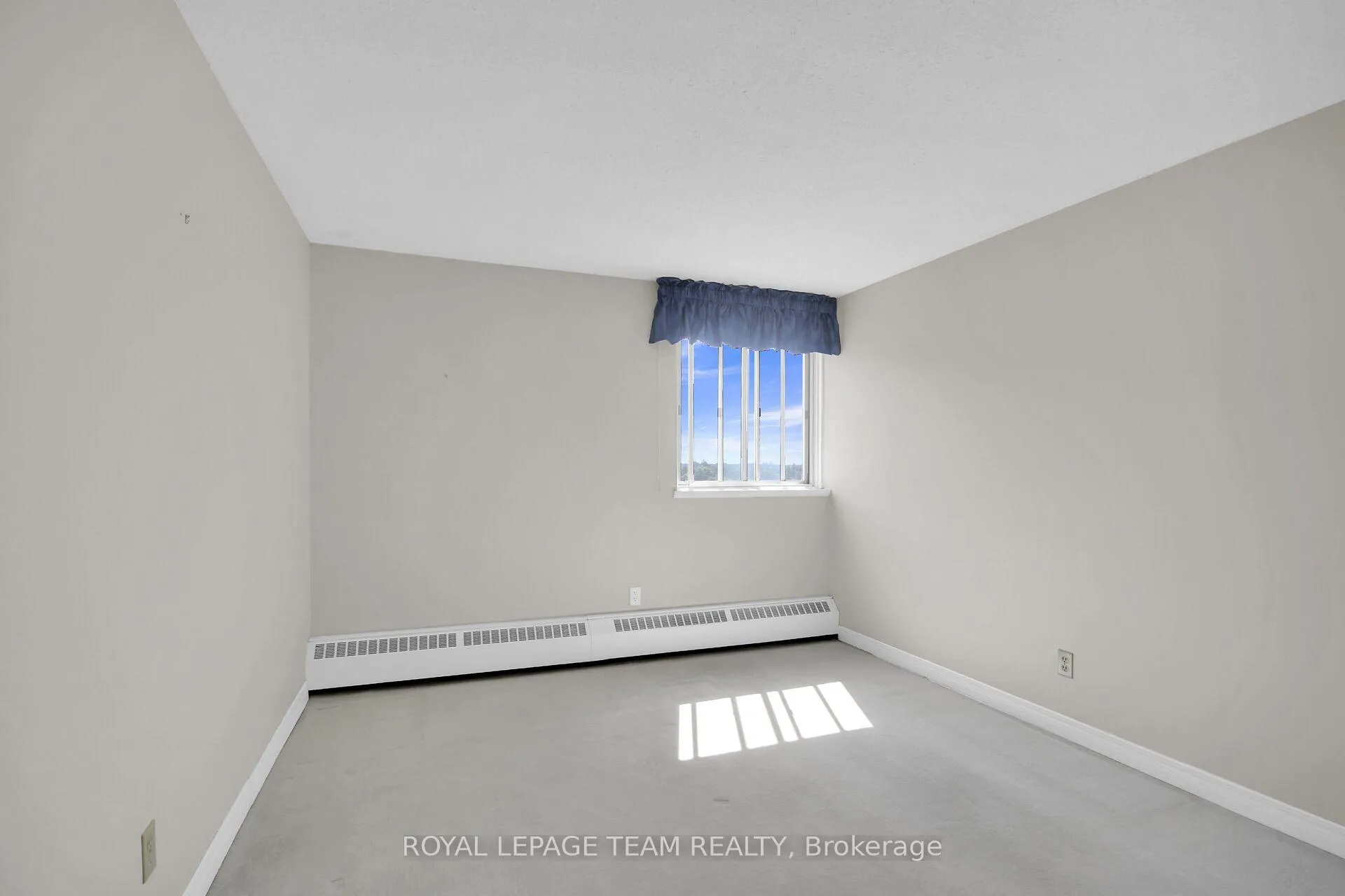 Photo 22 of Unit 912, 1485 Baseline Road, Ottawa, Copeland Park — HOMEH