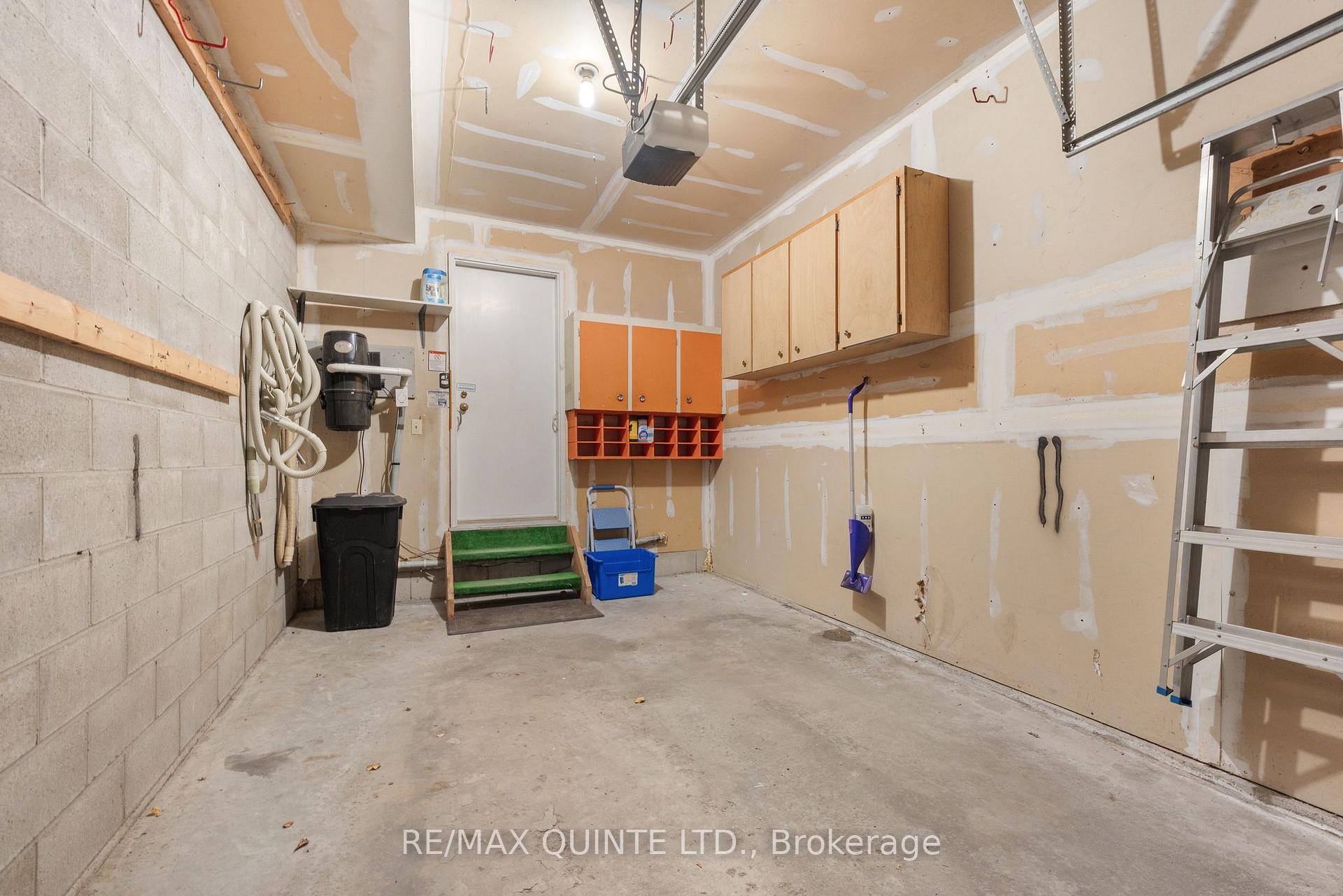 Photo 32 of Unit 30, 31 Keegan Parkway, Belleville, Belleville Ward — HOMEH