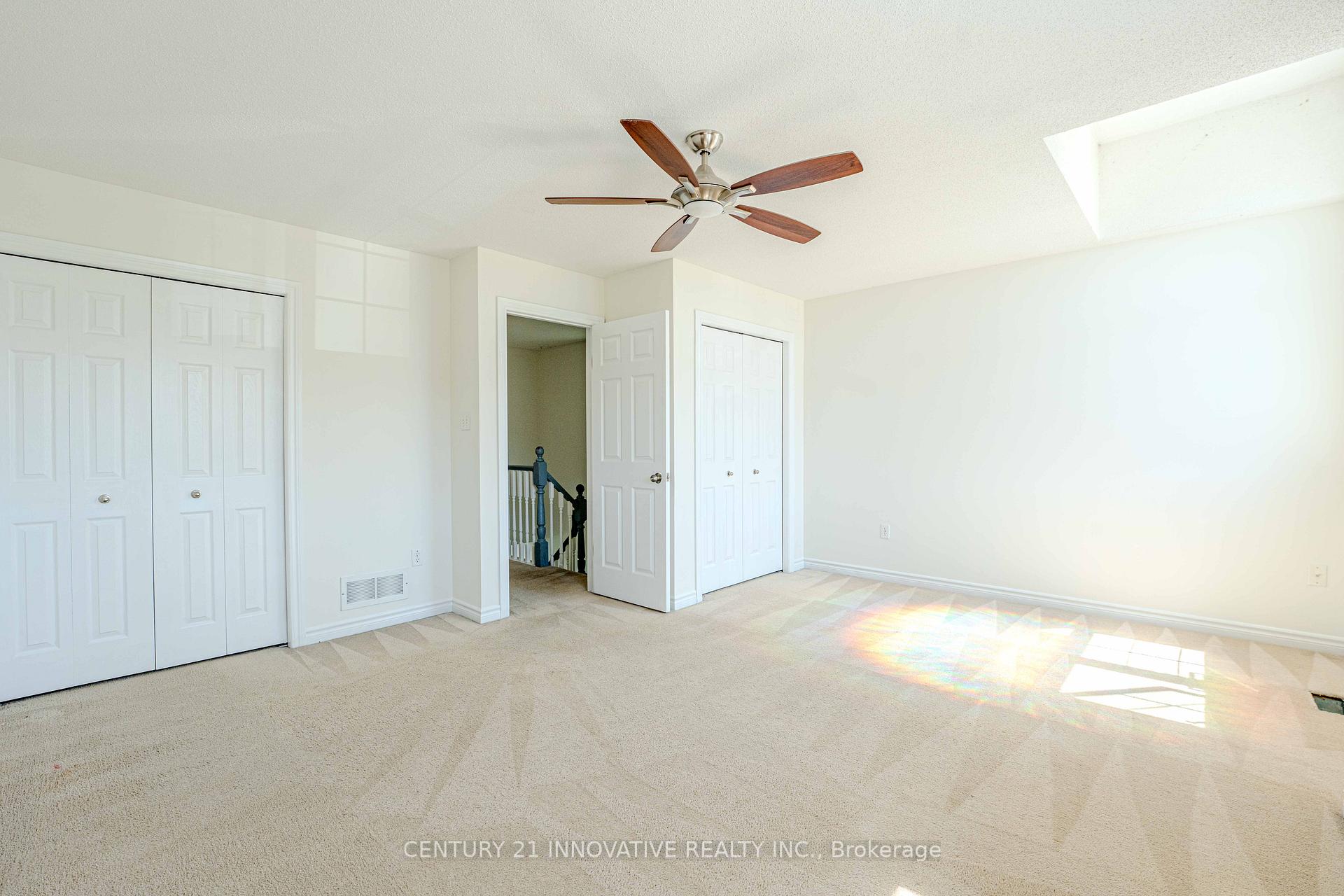 Photo 14 of 34 Revell Drive, Guelph, Clairfields/Hanlon Business Park — HOMEH