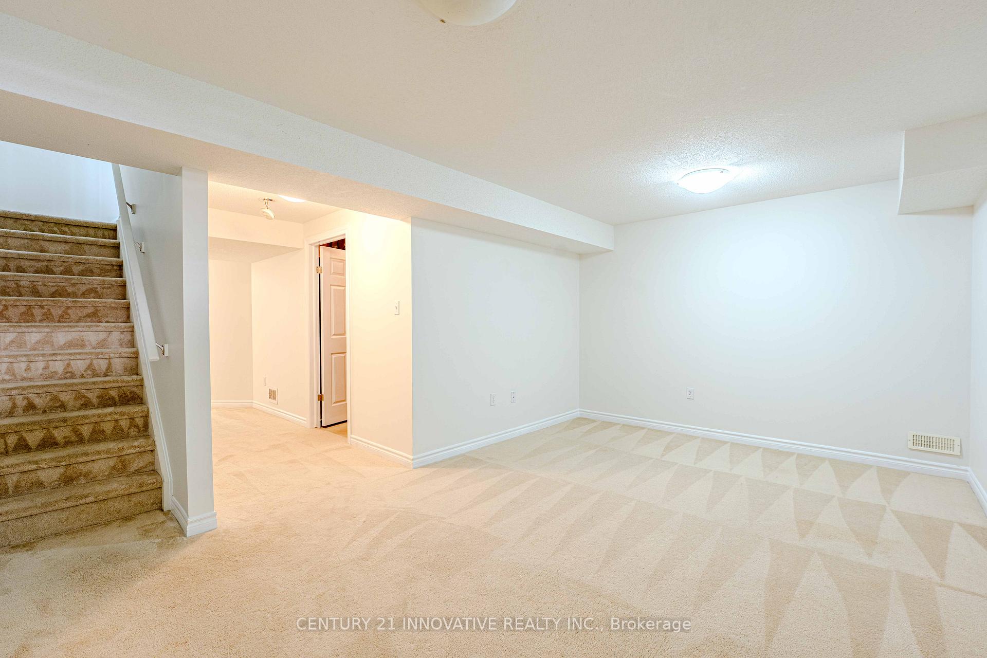 Photo 24 of 34 Revell Drive, Guelph, Clairfields/Hanlon Business Park — HOMEH