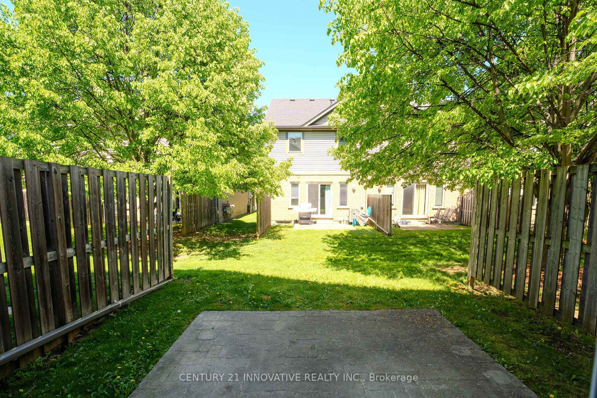 Photo 29 of 34 Revell Drive, Guelph, Clairfields/Hanlon Business Park — HOMEH