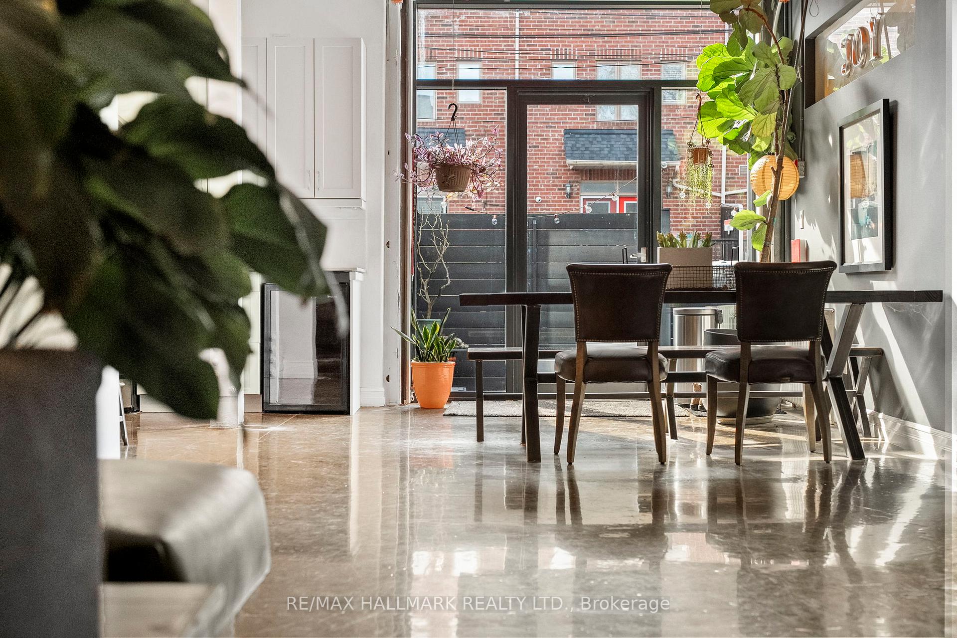 Photo 5 of Unit Loft 2, 2B Minto Street, Toronto, Greenwood-Coxwell — HOMEH